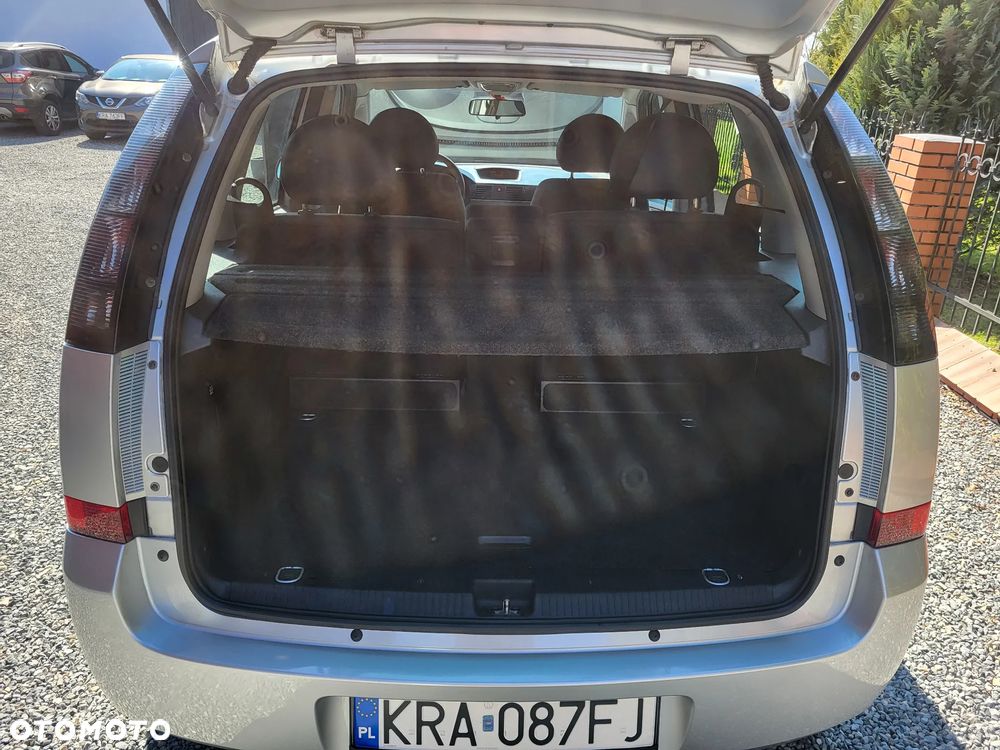 Opel Meriva 1.6 Essentia - 15