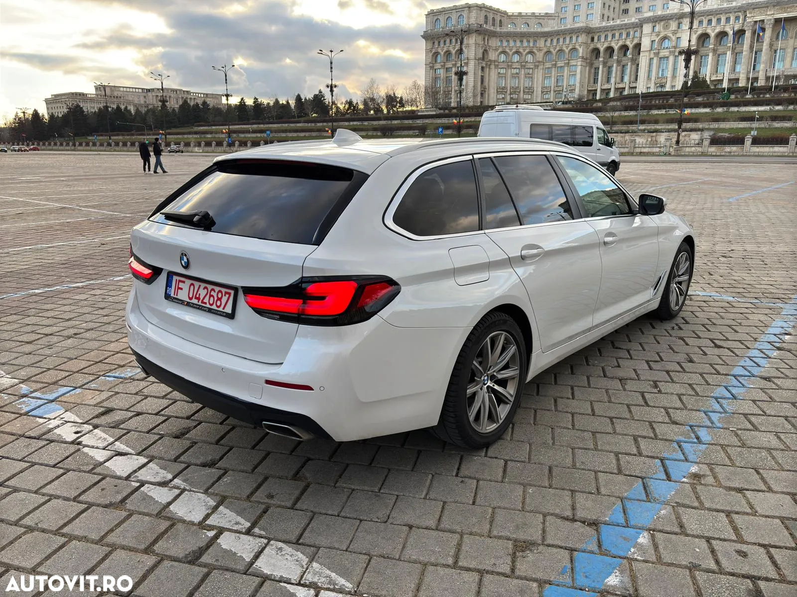 BMW Seria 5 518d AT MHEV - 2