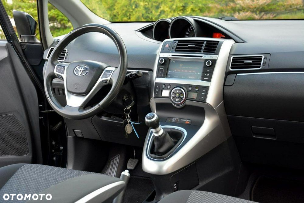 Toyota Verso 1.8 5-Sitzer Executive - 21