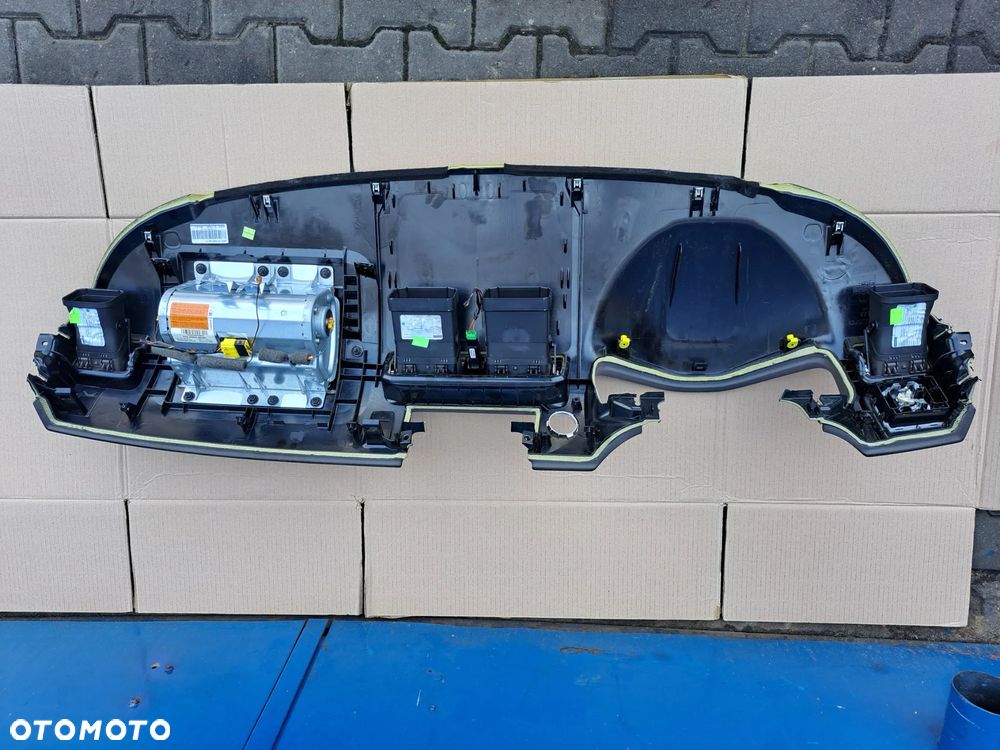 DESKA ROZDZIELCZA KONSOLA KOKPIT EU VOLVO V50 S40 C30 C70 KAWA Z MLEKIEM BRĄZOWA - 6
