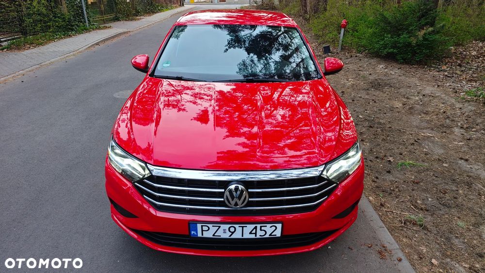 Volkswagen Jetta - 11