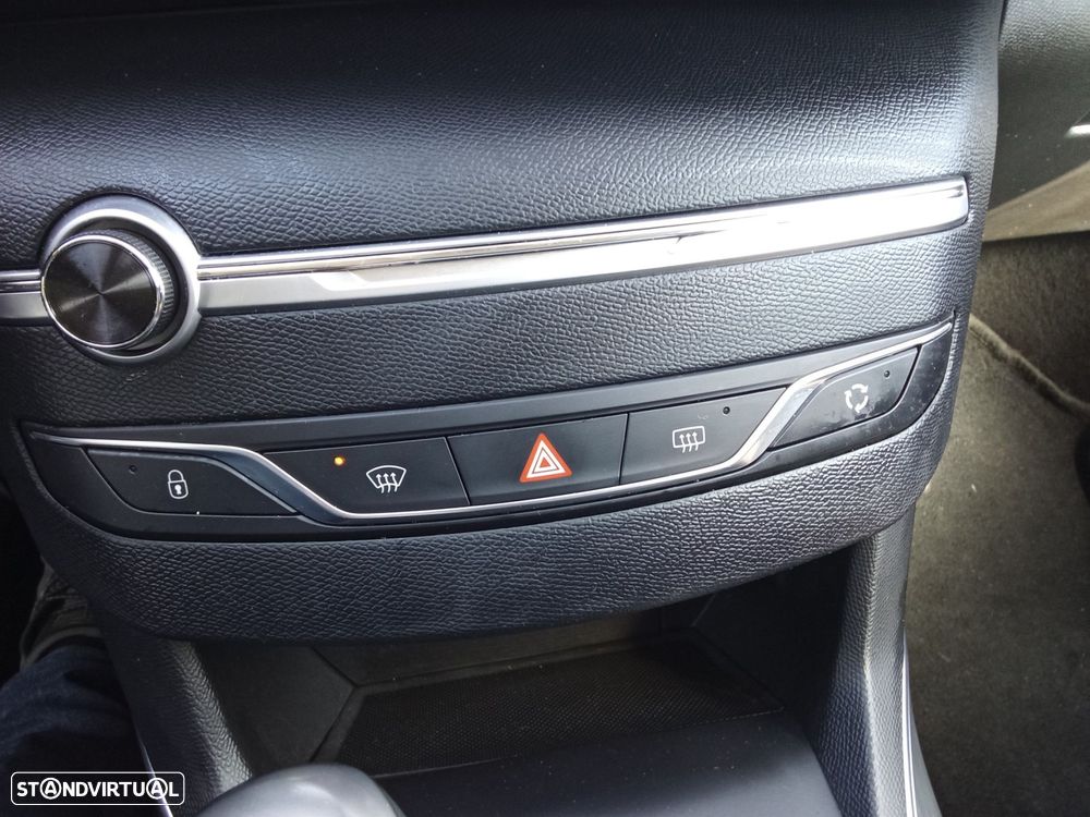 Peugeot 308 SW 1.5 BlueHDi GT Line - 17