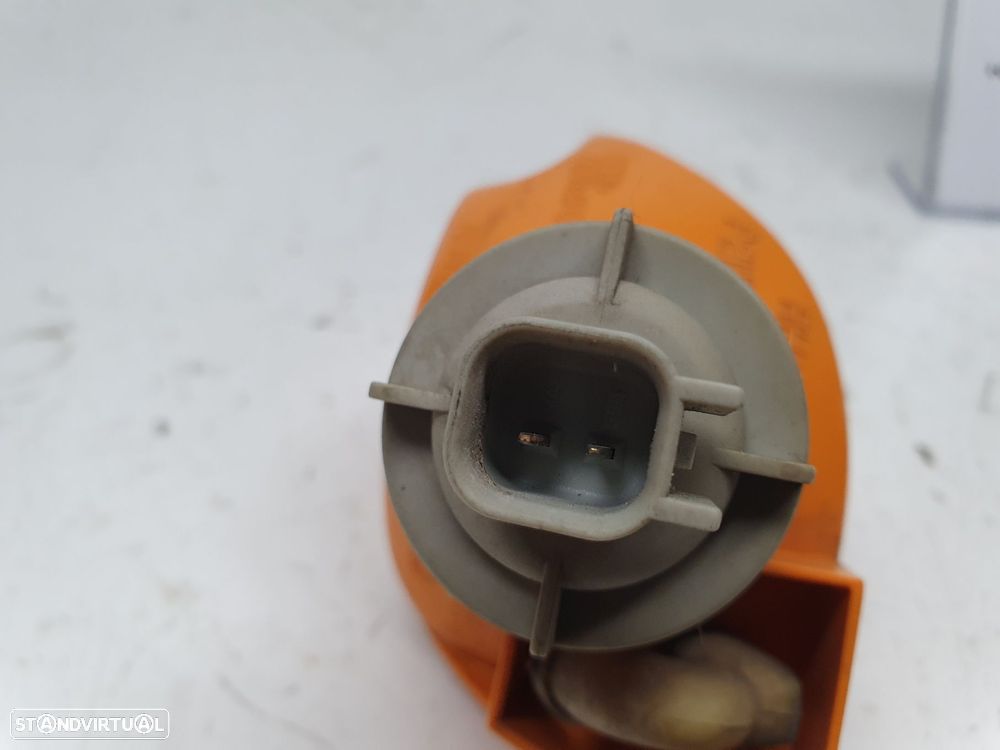 Farolim Pisca Frente Dto Ford Focus (Daw, Dbw) - 3