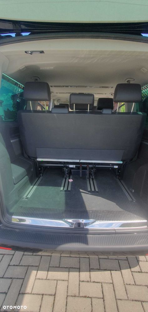 Volkswagen Multivan - 8