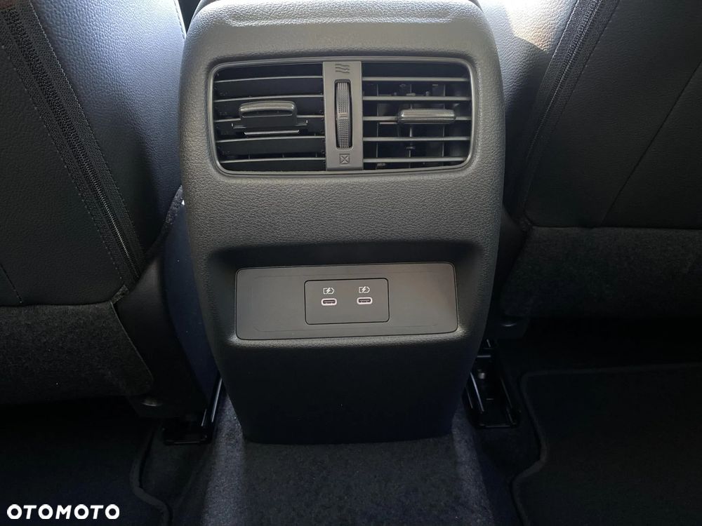 Nissan Qashqai 1.3 DIG-T mHEV N-Connecta - 24