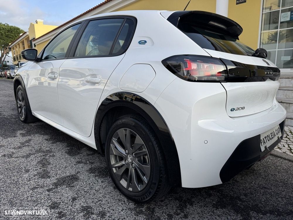 Peugeot e-208 50 kWh Allure - 5