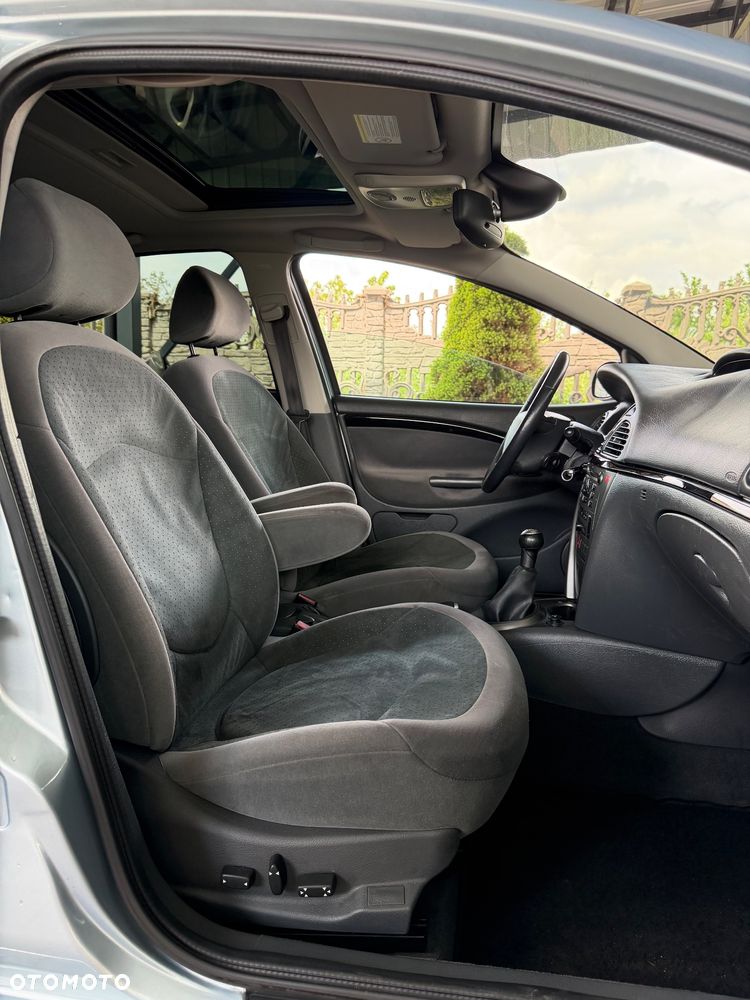 Citroën C5 2.0 16V Exclusive - 18