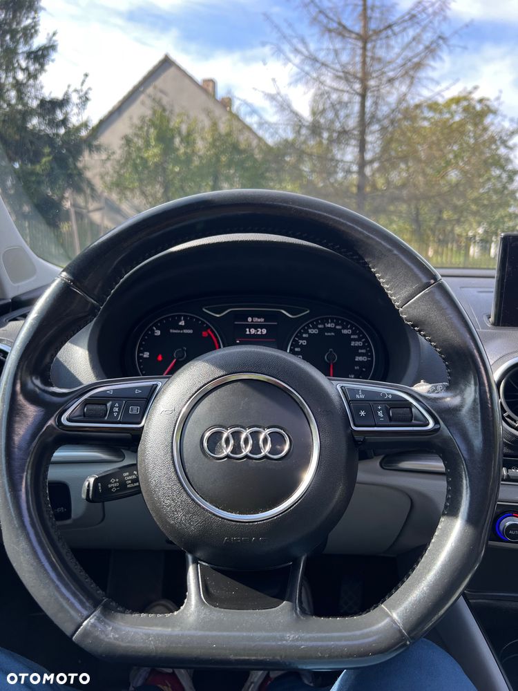 Audi A3 Sportback - 16