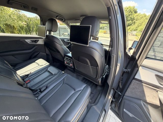 Audi Q7 - 15