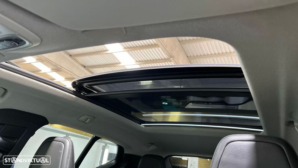 Volvo XC 40 1.5 T3 Momentum Plus - 9