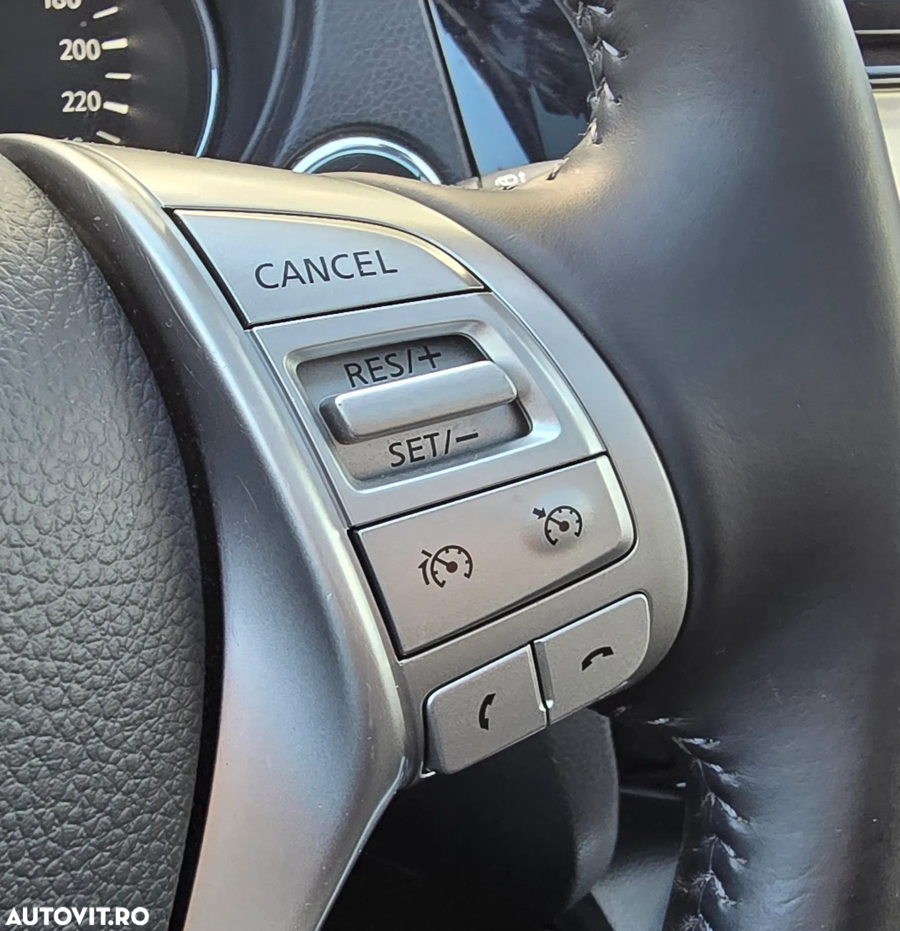 Nissan Qashqai 1.6 DCI 4 x 4 DPF Start/Stop tekna - 31