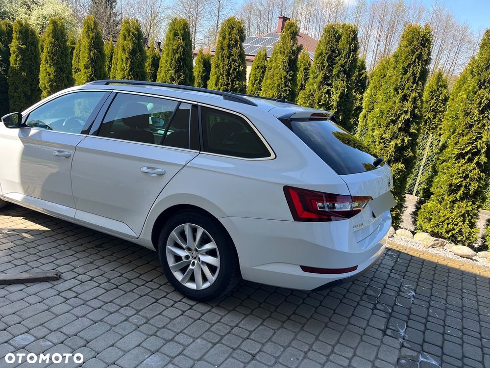 Skoda Superb 1.6 TDI Ambition DSG - 3