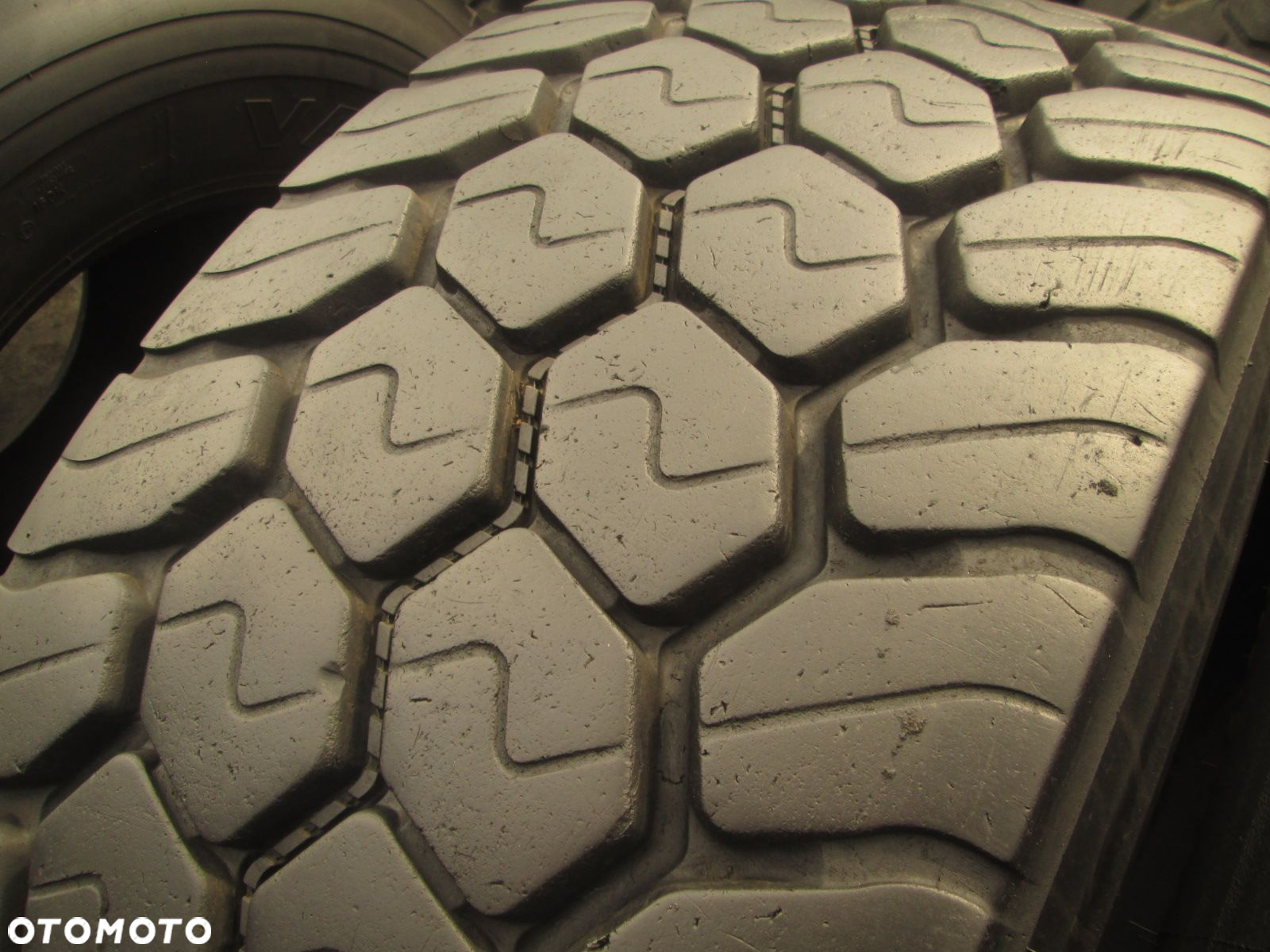 385/65R22,5 Bridgestone M-TRAILER 001 PLUS. Opony ciężarowe - 11