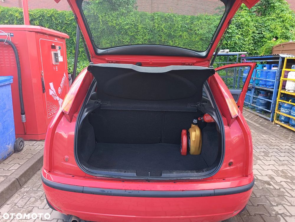 Ford Focus 1.6 Comfort X / 100 - 3