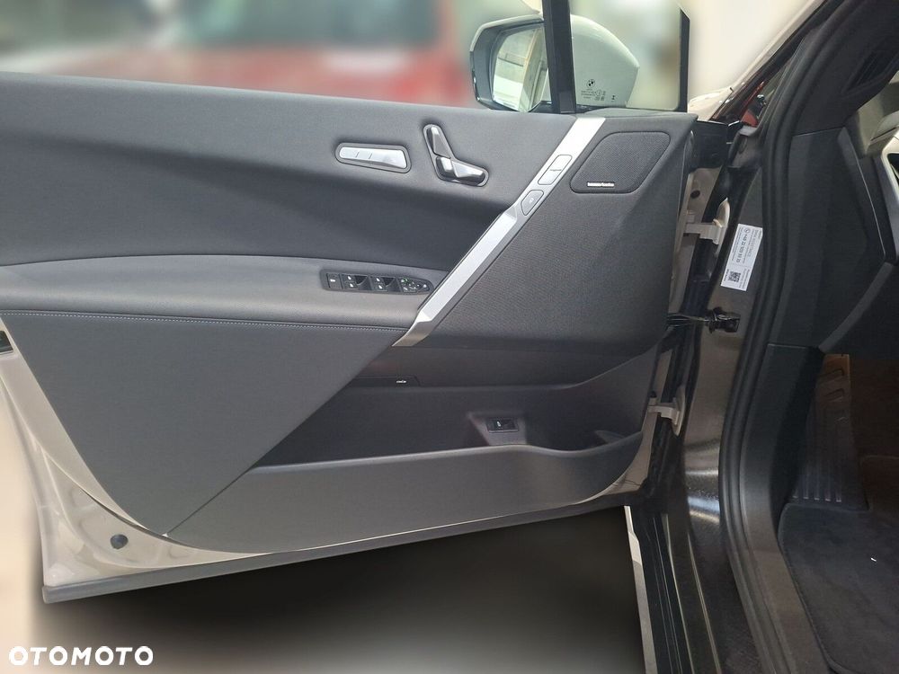 BMW iX xDrive45 100.6kWh - 12