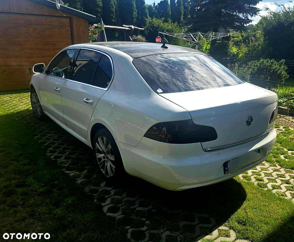 Skoda Superb 2.0 TDI Comfort DSG - 5