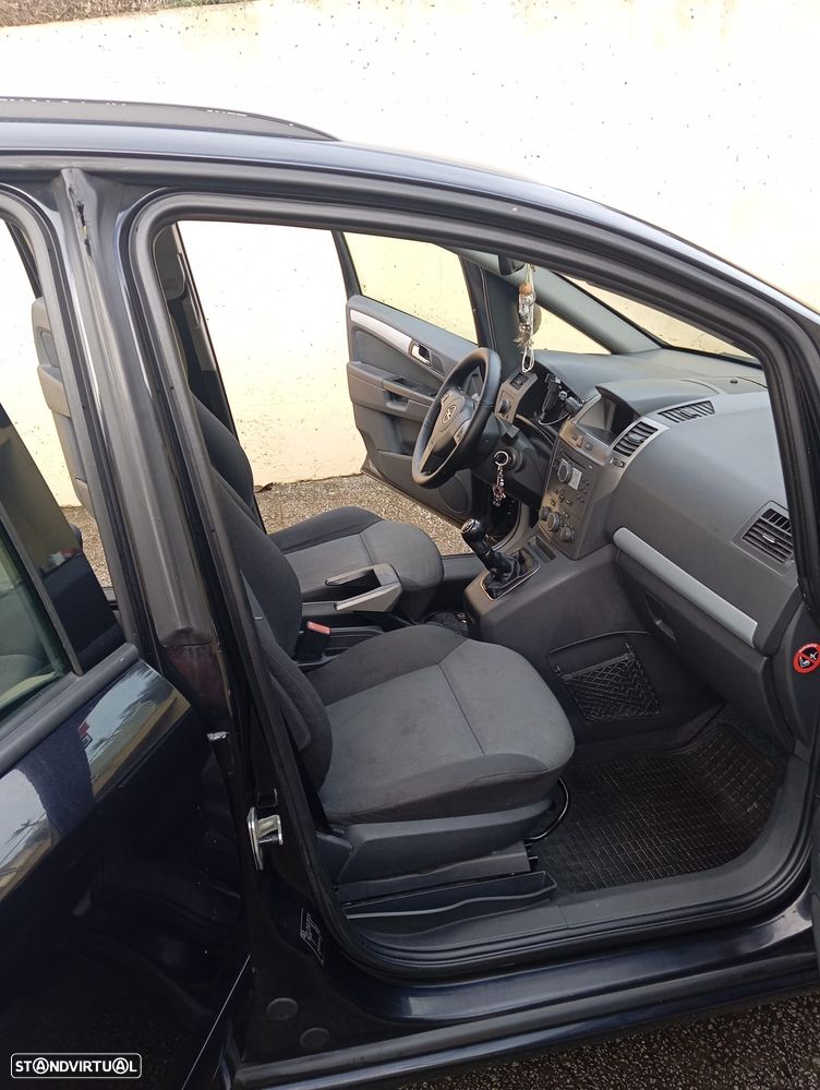 Opel Zafira 1.9 CDTI - 8