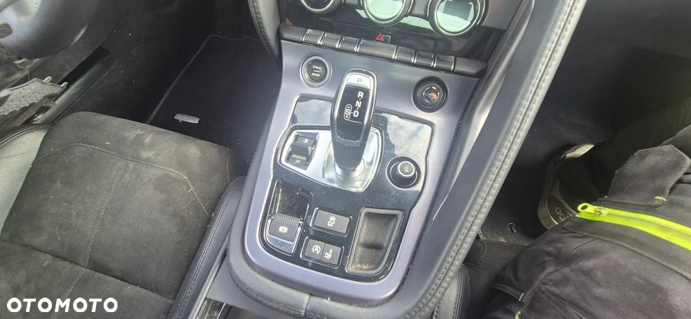 Jaguar F-Type 2.0 Turbo R-Dynamic - 32