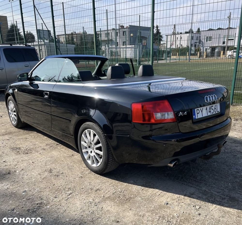 Audi A4 Cabrio 2.4 Multitronic - 4