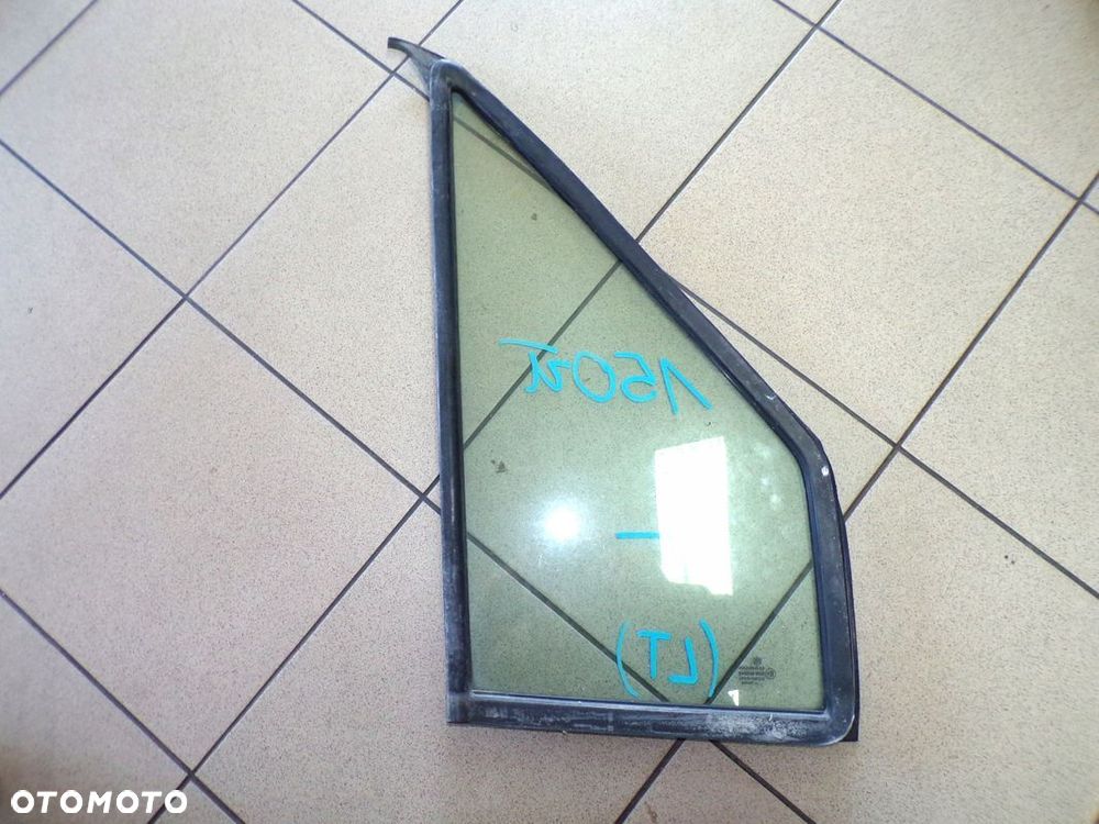 VW LT 96-06r SZYBA Z DRZWI PRZEDNICH LEWYCH Z USZCZELKĄ ZIELONA - 2