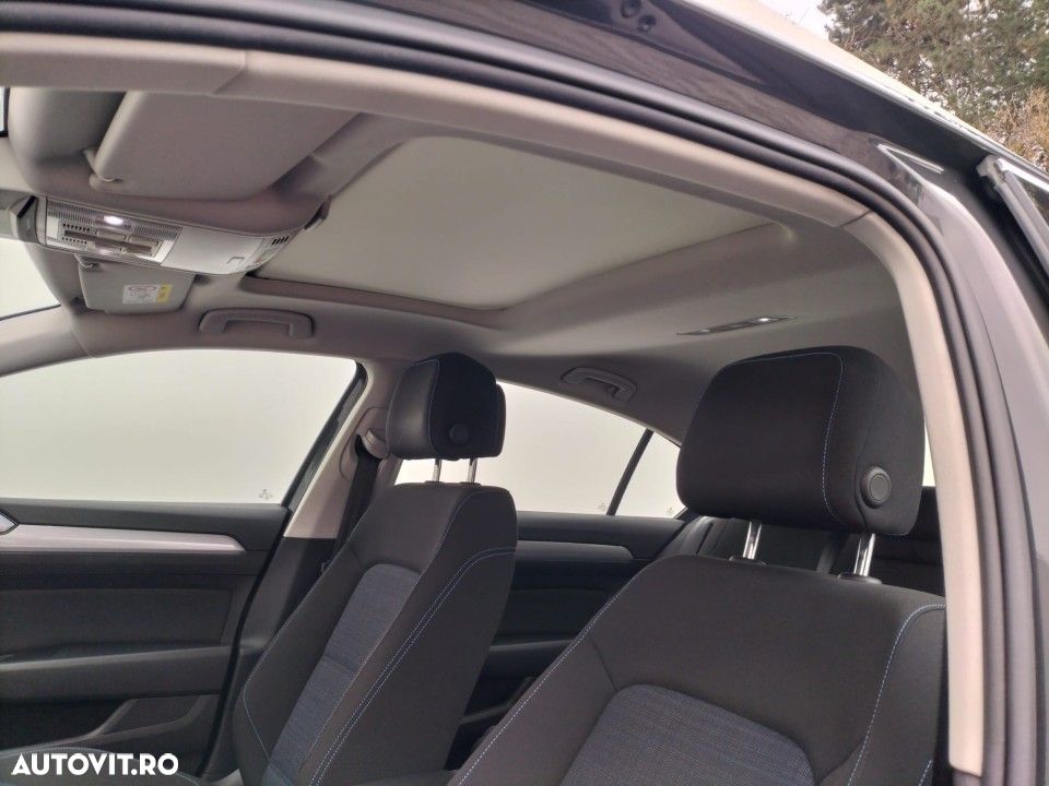 Volkswagen Passat - 16