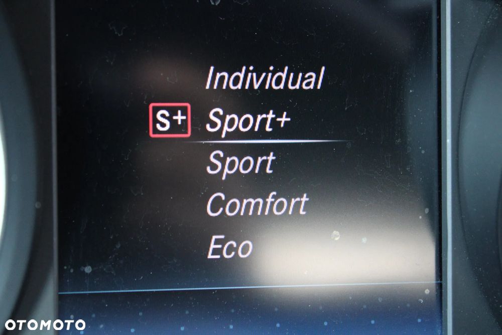 Mercedes-Benz Klasa C 200 9G-TRONIC AMG Line - 20