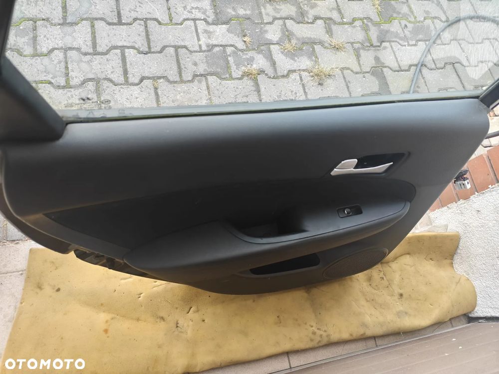 DRZWI LEWE TYŁ HYUNDAI i30 HB 9F - 2