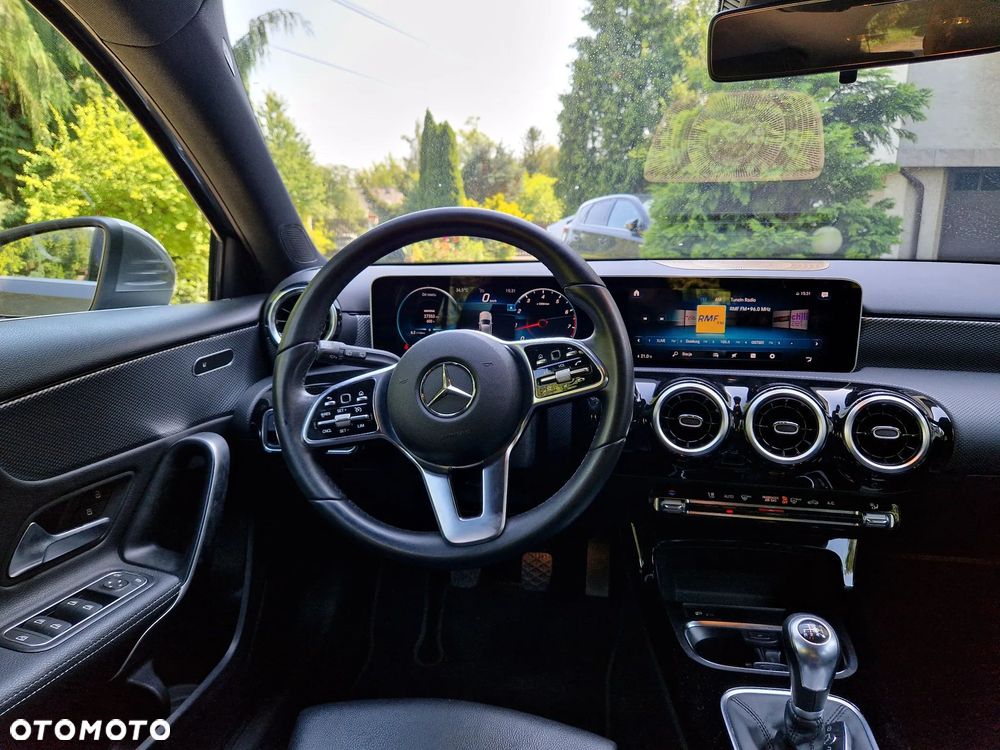 Mercedes-Benz Klasa A 200 7G-DCT - 17