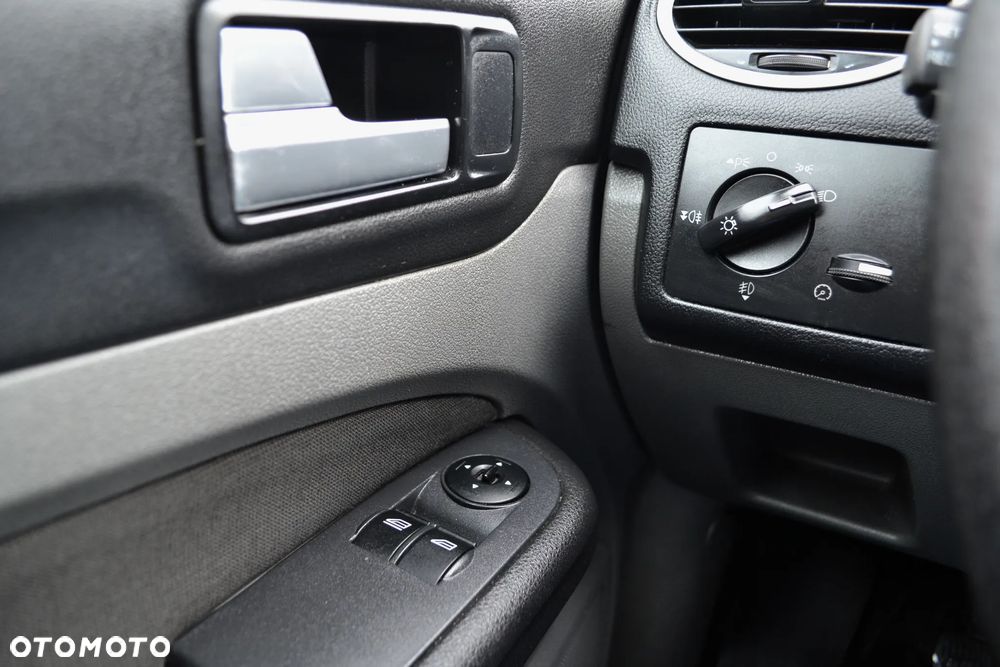 Ford Focus 1.8 TDCi Gold X - 22