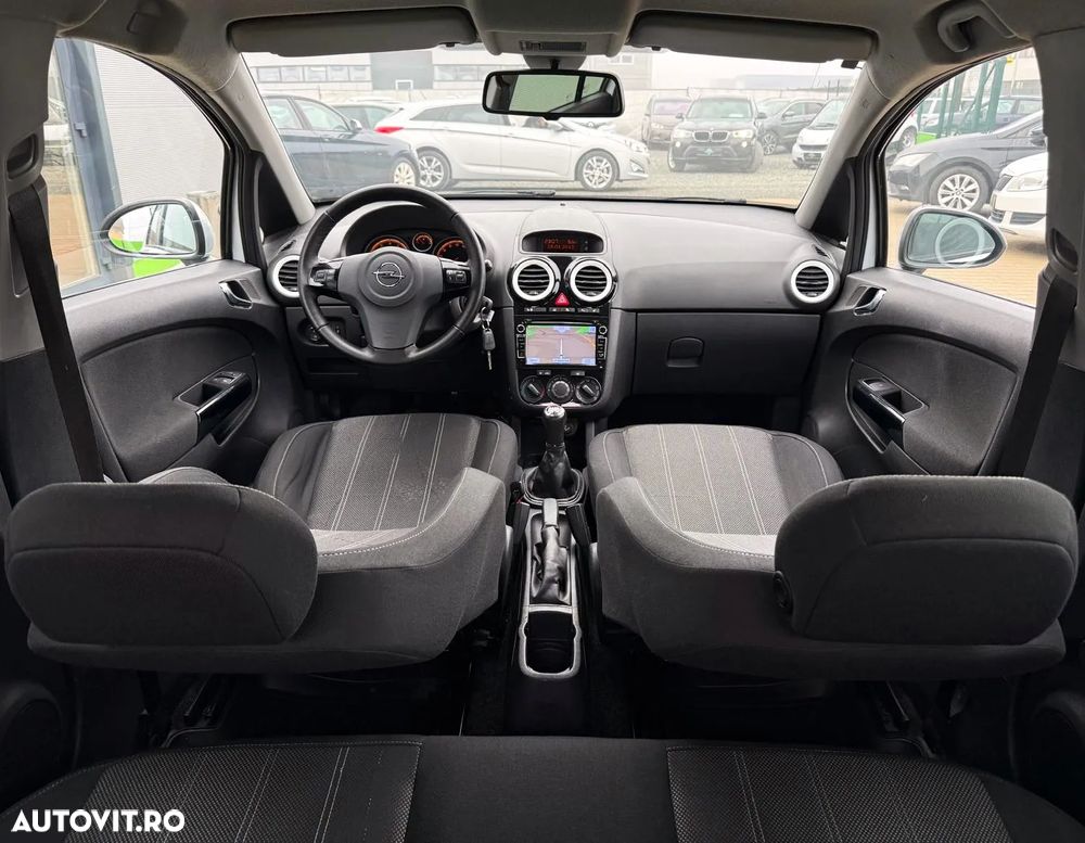 Opel Corsa 1.4 16V 150 Jahre - 18