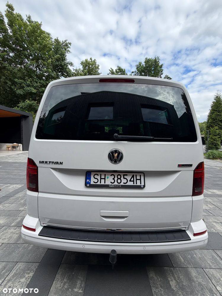 Volkswagen Multivan - 14