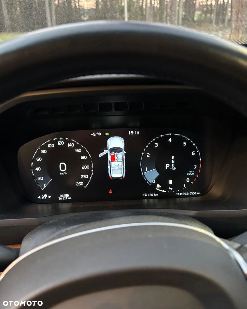 Volvo XC 90 - 11