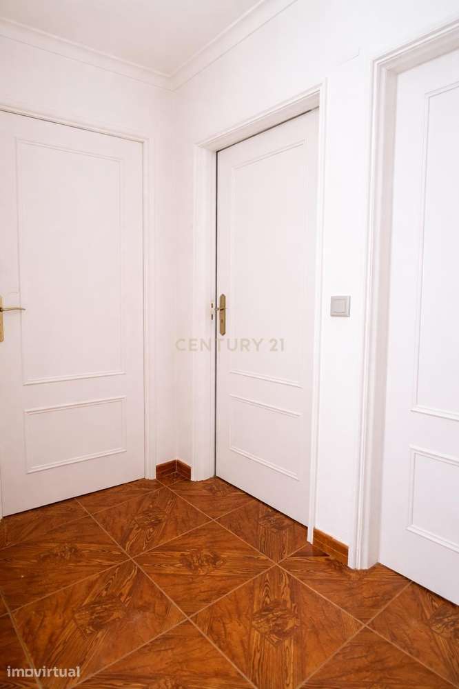 Apartamento T2 em Quinta do Conde, a 5 min Estação comboio da Fertagus - Grande imagem: 4/10
