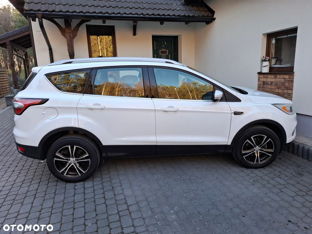 Ford Kuga 1.5 EcoBoost 2x4 Titanium - 33