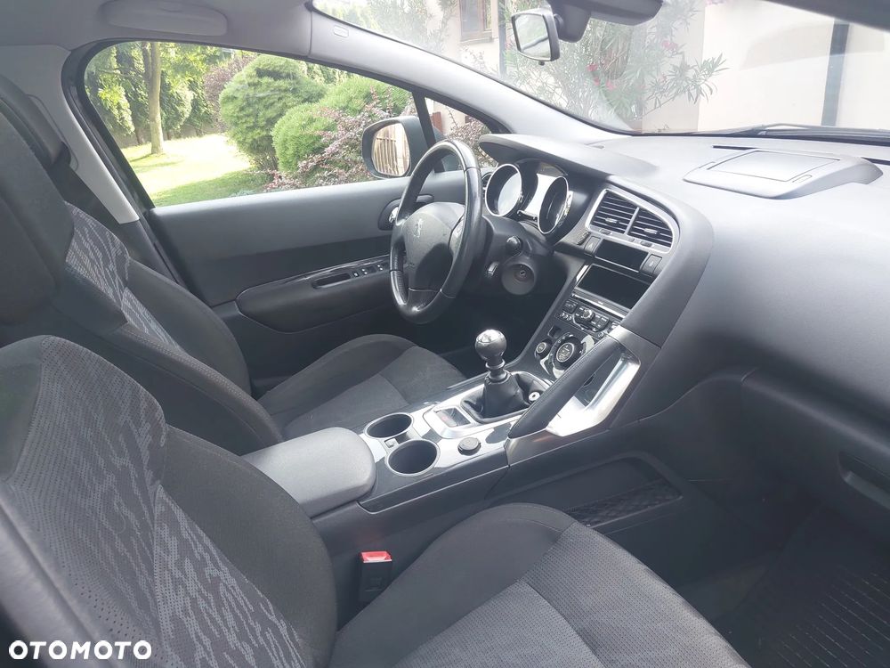 Peugeot 3008 1.6 HDi Premium - 7