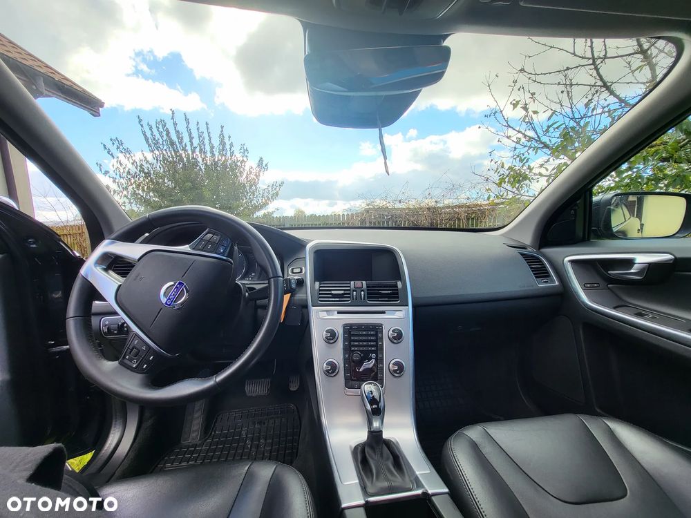 Volvo XC 60 D4 Geartronic Summum - 10