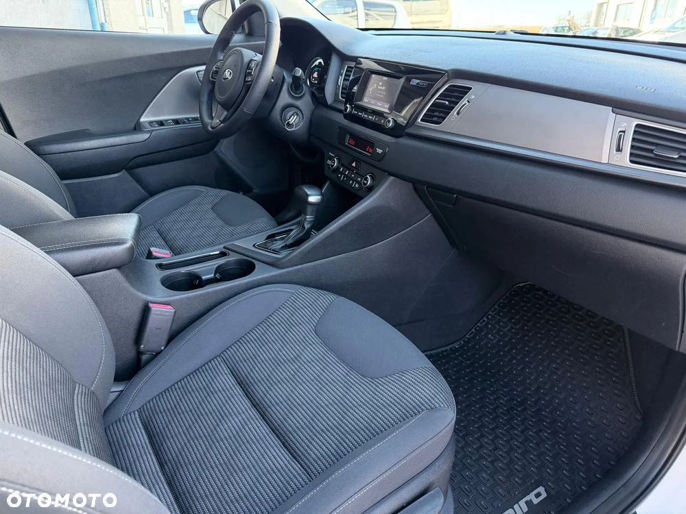 Kia Niro 1.6 GDI Hybrid L - 17