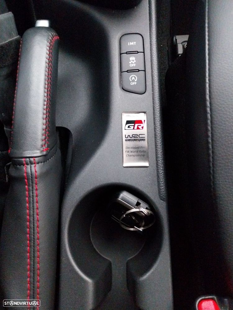 Toyota GR Yaris 1.6 T Extreme Premium - 11