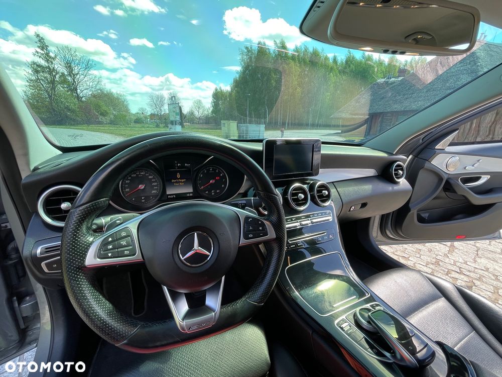 Mercedes-Benz Klasa C 300 7G-TRONIC AMG Line - 11