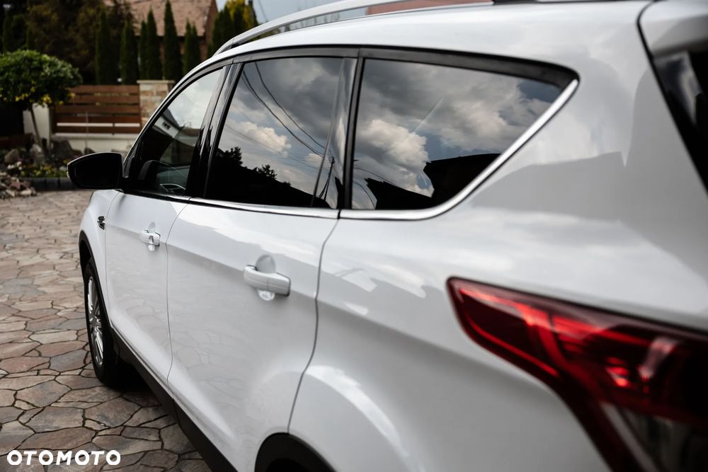 Ford Kuga 2.0 TDCi 4WD Titanium - 3