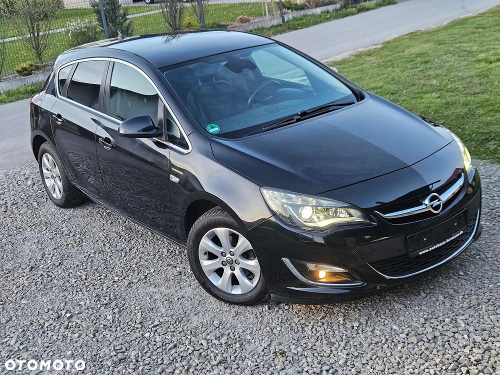 Opel Astra 1.4 T Essentia - 14