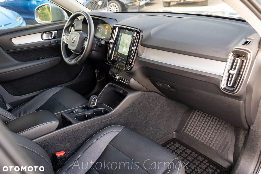 Volvo XC 40 T4 Momentum - 21