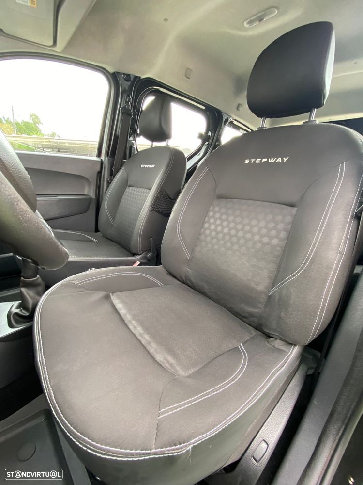 Dacia Dokker dCi 90 Stepway - 27