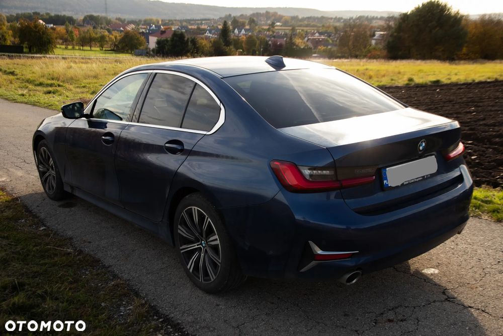 BMW Seria 3 320d xDrive Luxury Line - 7