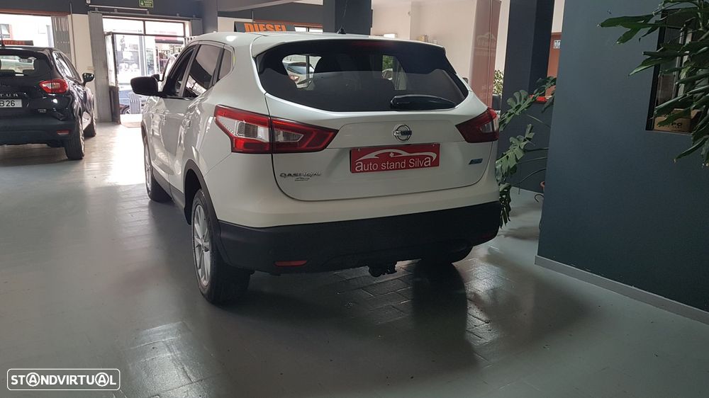 Nissan Qashqai 1.5 dCi N-Connecta - 5