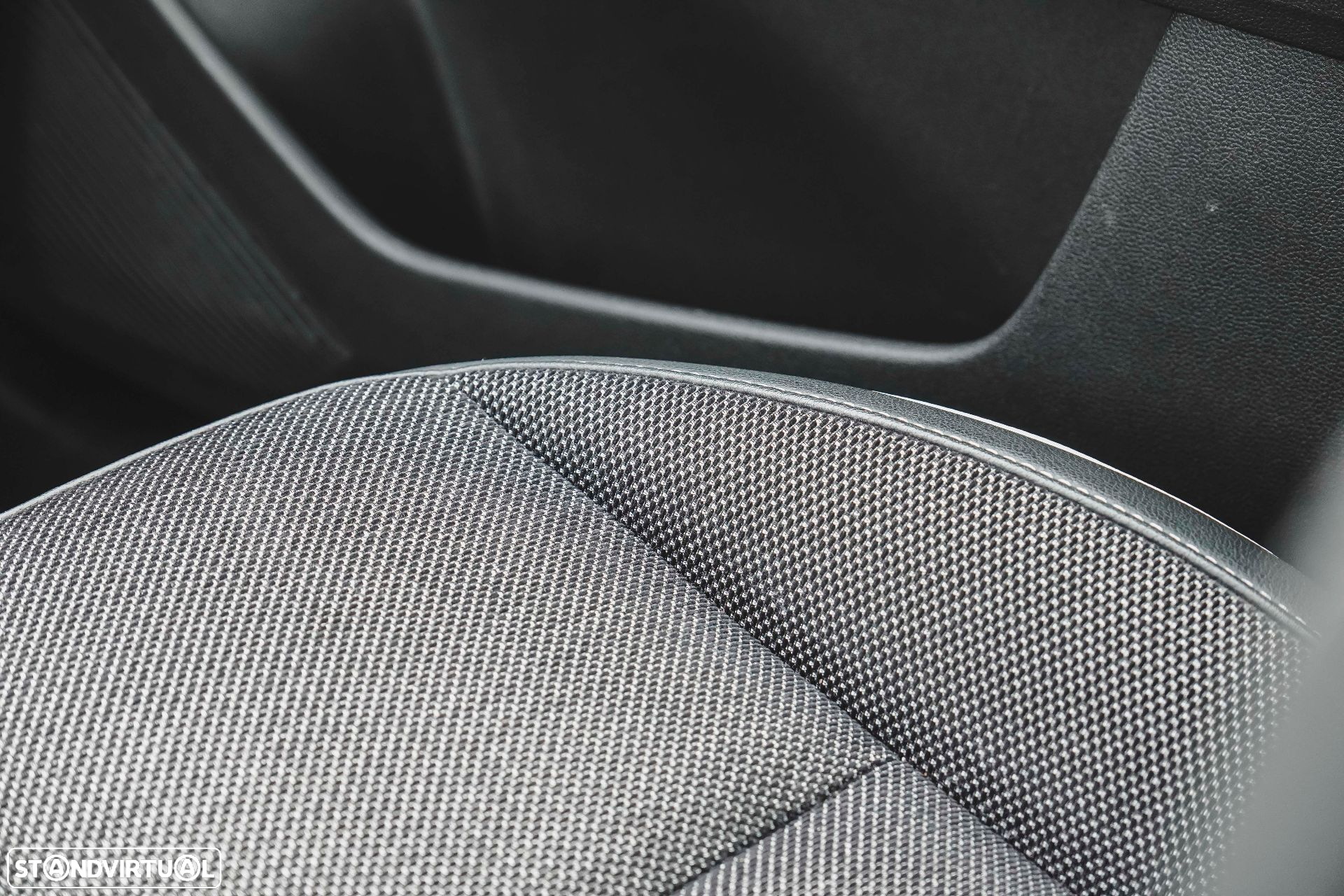Renault Captur - 24