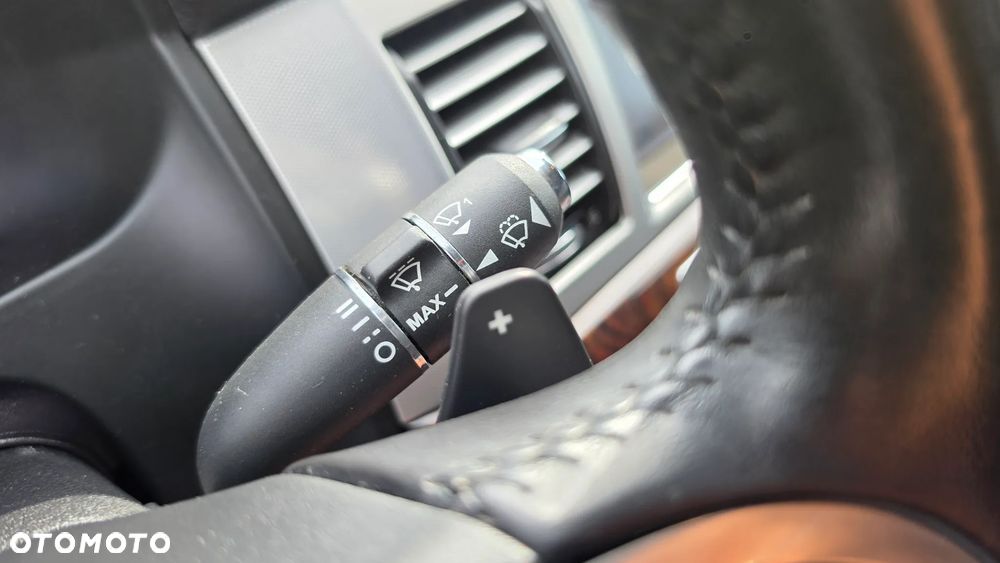 Jaguar XF 2.2 D Premium Luxury - 18