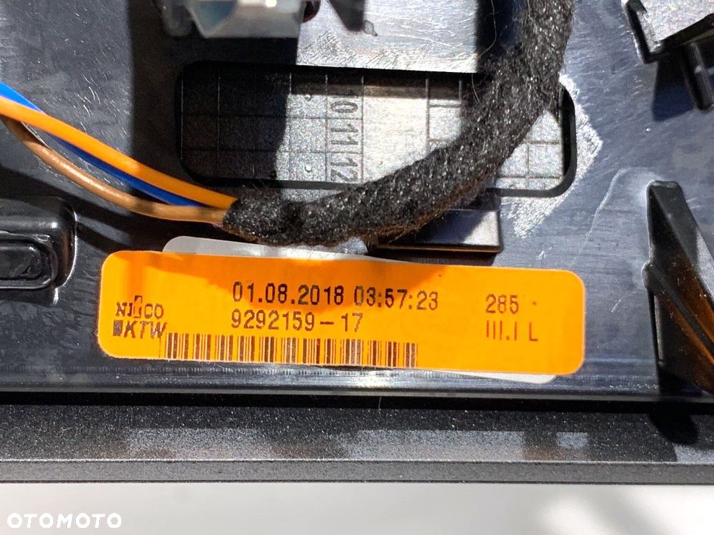 KRATKA NAWIEWU PRZÓD  BMW X1 (F48) 2014 - 2022 sDrive 18 i 103 kW [140 KM] benzyna 2017 - 2022 - 8