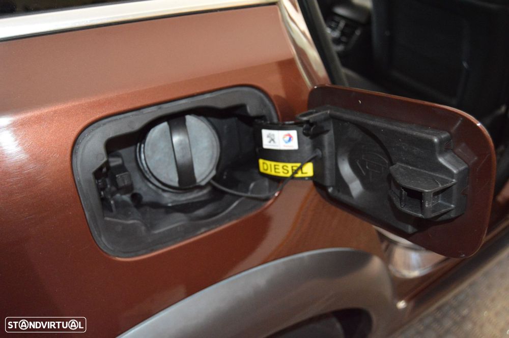 Peugeot 508 RXH 2.0 HDi Hybrid4 2-Tronic - 28
