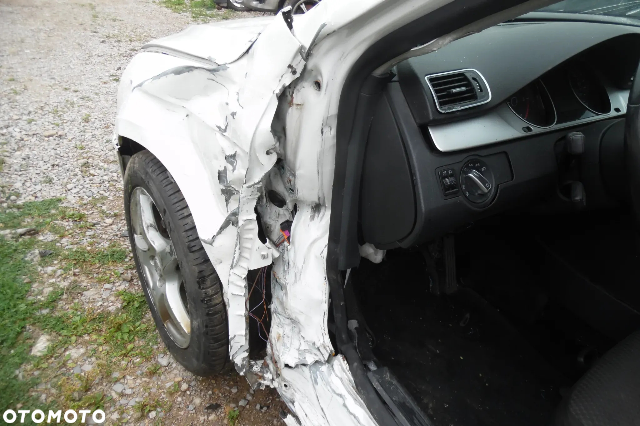 Volkswagen Passat 1.6 TDI Comfortline - 21